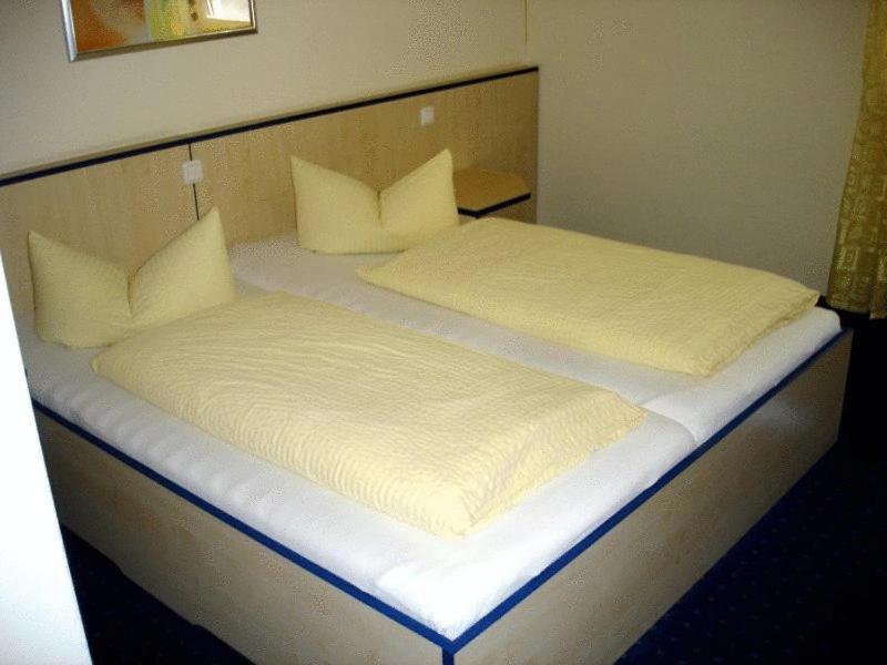 Hotel Papillon Lappersdorf (Regensburg) Room photo